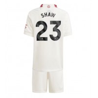 Manchester United Luke Shaw #23 Replika babykläder Tredjeställ Barn 2023-24 Kortärmad (+ korta byxor)